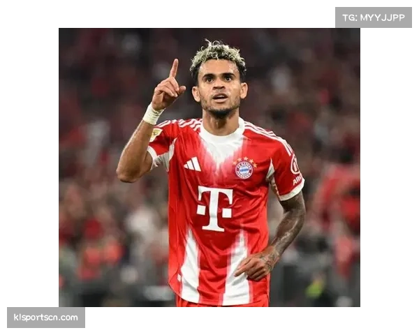 拜仁前锋迪亚斯梅开二度后染红 个人表现毁誉参半